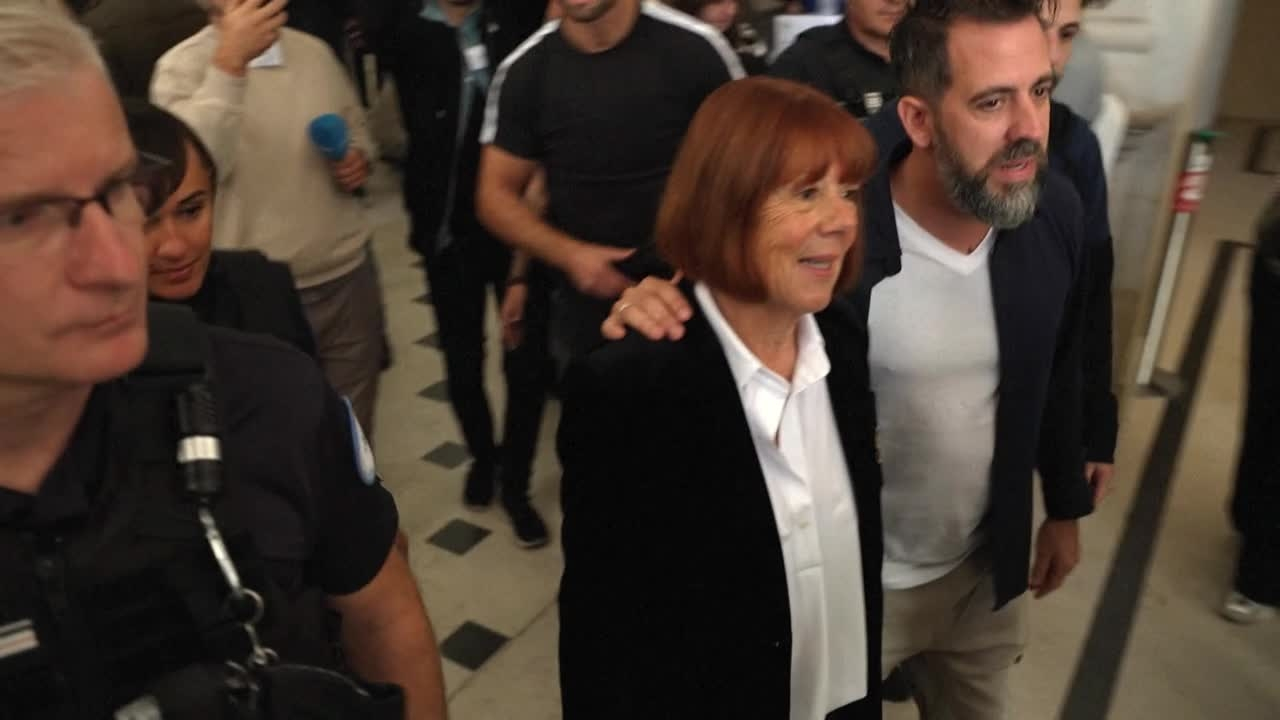 Procès en appel de Mazan: Gisèle Pelicot quitte le tribunal sous les applaudissements