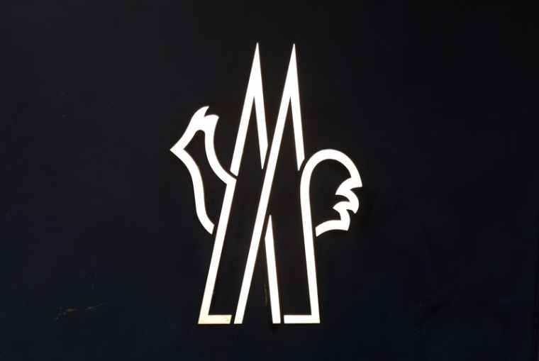 Le logo de Moncler