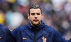 Deschamps évoque le cas Théo Hernandez