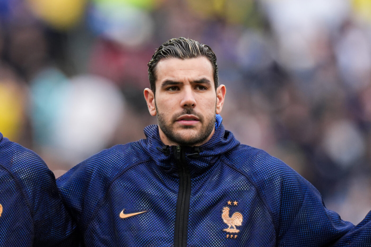 Deschamps évoque le cas Théo Hernandez