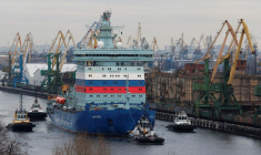 LA RUSSIE VANTE LA VOIE MARITIME DE L'ARCTIQUE APRÈS LE BLOCAGE DU CANAL DE SUEZ