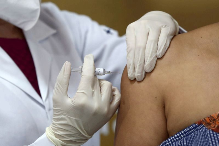 CORONAVIRUS: UN VACCIN POURRAIT ÊTRE PRÊT EN CHINE EN NOVEMBRE