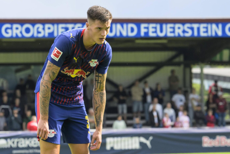 Pisté par Newcastle, Benjamin Šeško pourrait filer à Manchester United