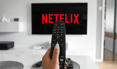 Netflix a augmenté ses prix de 87 % entre 2020 et 2024. (Illustration) (https://media.newsgene.com/wp-admin/upload.php?item=12364)