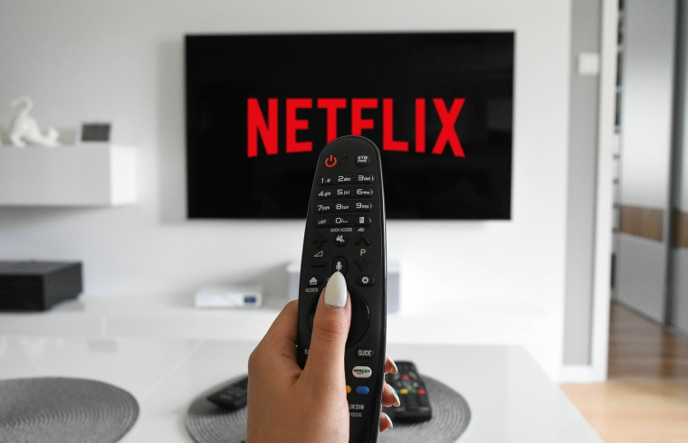 Netflix a augmenté ses prix de 87 % entre 2020 et 2024. (Illustration) (https://media.newsgene.com/wp-admin/upload.php?item=12364)