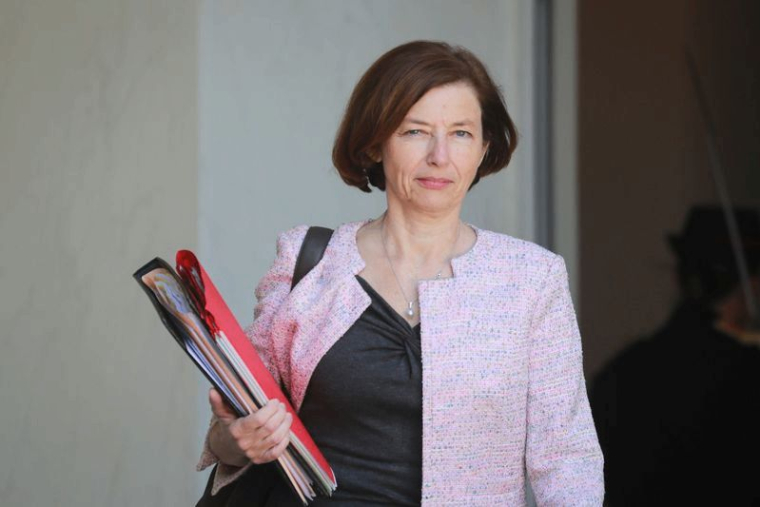 FLORENCE PARLY SALUE LE SOUHAIT DE LA GRÈCE D’ACQUÉRIR DES RAFALE
