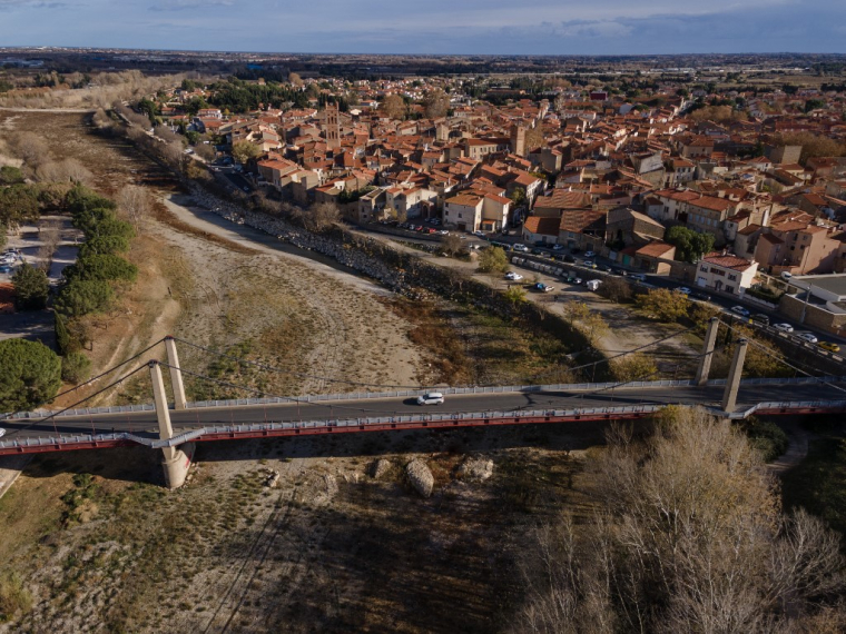 Un lit de rivière à sec à Rivesaltes, le 13 décembre 2023. ( AFP / ED JONES )