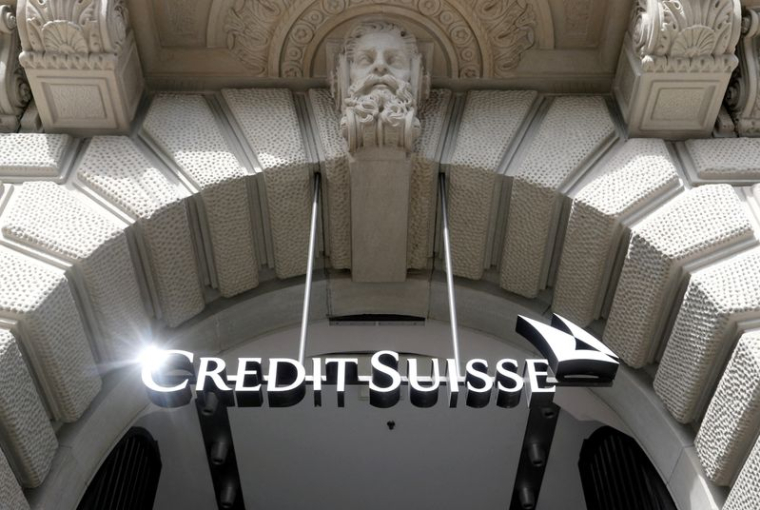 Photo d'archives du logo de la banque suisse Credit Suisse à son siège à Zurich