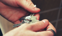 En France, il est désormais possible d'acheter une maison en cryptomonnaie, tout en réglant le vendeur en euros. (Sephelonor / Pixabay)