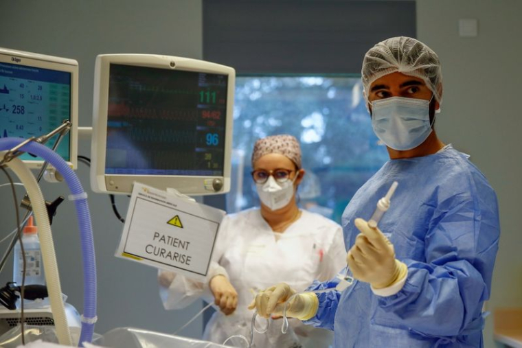 CORONAVIRUS: PLUS DE 500 MORTS RECENSÉS EN 24 HEURES EN FRANCE