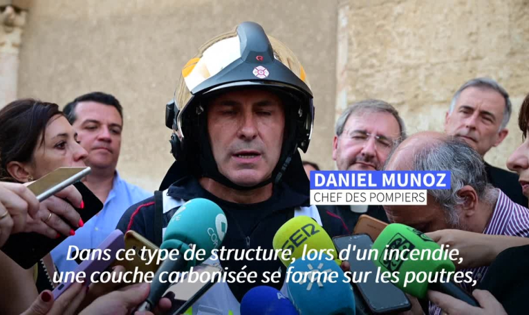 Espagne: la mosquée-cathédrale de Cordoue rouvre après l'incendie