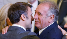 Emmanuel Macron et Francois Bayrou, à Paris, le 22 novembre 2023 ( POOL / LUDOVIC MARIN )