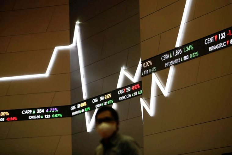 PRUDENCE SUR LES ACTIONS SUR FOND D'INCERTITUDES, SELON NEUFLIZE OBC