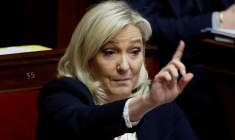 Marine Le Pen, lors d'une session du gouvernement à l'Assemblée nationale à Paris