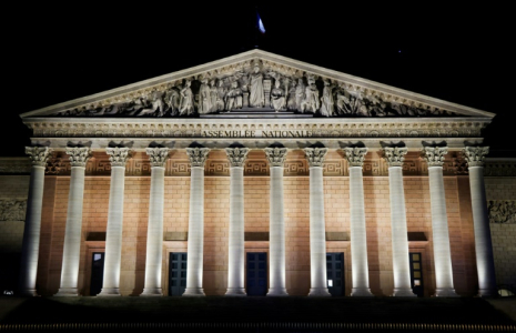 Le gouvernement organisera, comme souhaité par le président Emmanuel Macron, un débat à l'Assemblée nationale sur la guerre entre l'Iran et Israël mercredi soir à partir de 21H30 ( AFP / Ludovic MARIN )