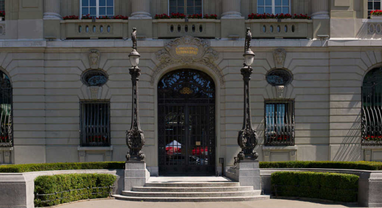 Cette année, le cours de Bourse de la Banque nationale suisse s’est envolé de 140%. (© cc mompl)