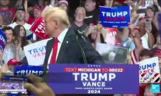 Présidentielle américaine : Donald Trump promet un "raz-de-marée" républicain en novembre