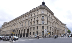 La mythique Poste du Louvre, en plein cœur de Paris, va devenir un site d'exception mêlant hôtel de luxe, commerces, logements sociaux (Crédits photo : Wikimedia Commons - Philippe Alès )