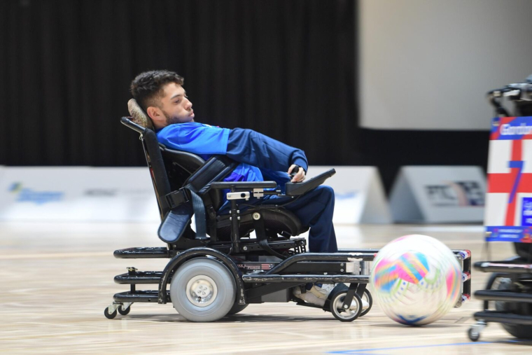 Châtenay-Malabry devient le premier club champion du monde de foot en fauteuil électrique