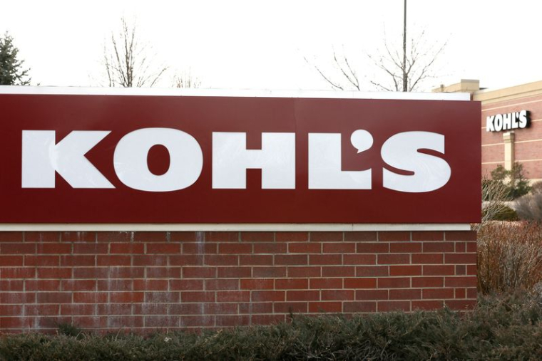 KOHL'S REVOIT À LA BAISSE SES PRÉVISIONS ANNUELLES, L'INFLATION PÈSE SUR LA DEMANDE
