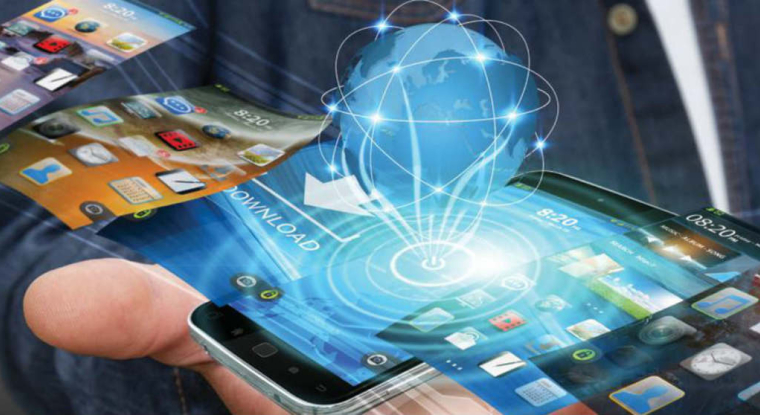 Le géant des télécoms et des médias ne dispose que de cinq ans pour rembourser les 8 milliards d’échéances de dettes qui tomberont en 2022. (© Altice)