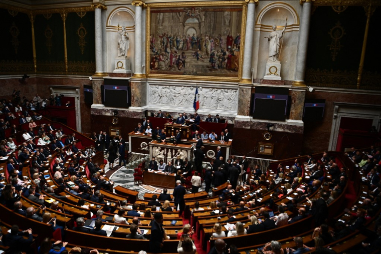 ( AFP / CHRISTOPHE ARCHAMBAULT )