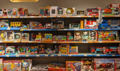 Les jouets de seconde main permettent de gâter les plus jeunes sans grever votre budget. ( crédit photo : Getty Images )