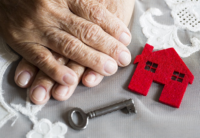 La vente en viager est peu connue des investisseurs malgré les avantages qu'elle peut procurer  ( Crédits : Adobe Stock )