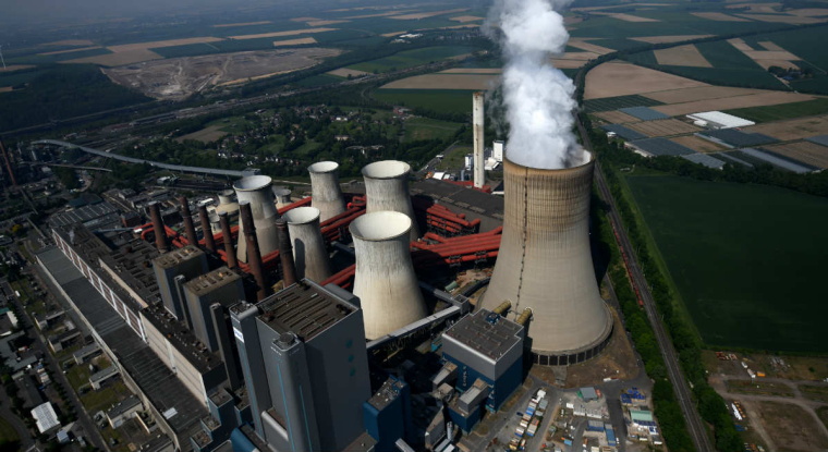 Le titre de l'électricien allemand gagne 33% sur un an. (© I. Fassbender / AFP)