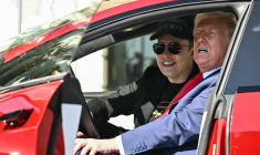Elon Musk et Donald Trump à Washington, aux États-Unis, le 11 mars 2025. ( AFP / MANDEL NGAN )