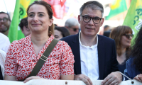 Marine Tondelier et Olivier Faure à la manifestation de Dunkerque le 1er mai 2025, dans le Nord ( AFP / Sameer AL-DOUMY )