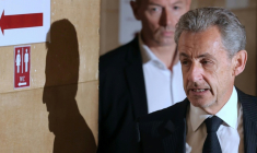 L'ancien président Nicolas Sarkozy arrive au palais de justice de Paris, le 7 avril 2026, pour son procès en appel dans l'affaire d'un financement libyen présumé de sa campagne présidentielle de 2007 ( AFP / Thomas SAMSON )