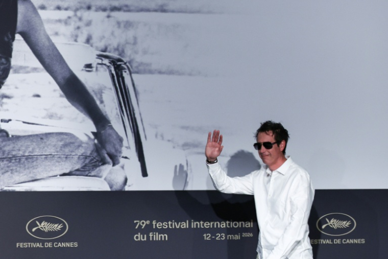 Le réalisateur et scénariste Antonin Baudry arrive pour une conférence de presse sur le film "La Bataille de Gaulle : L'Âge de fer" lors de la 79e édition du Festival de Cannes, le 21 mai 2026 ( AFP / Ian LANGSDON )