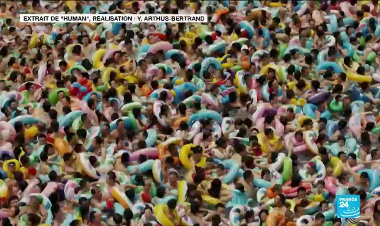 Photographie : Décryptage de l'image de la piscine bondée en Chine