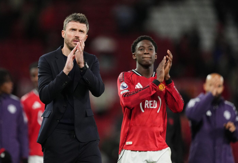 Manchester United prolonge un joueur grâce à Michael Carrick