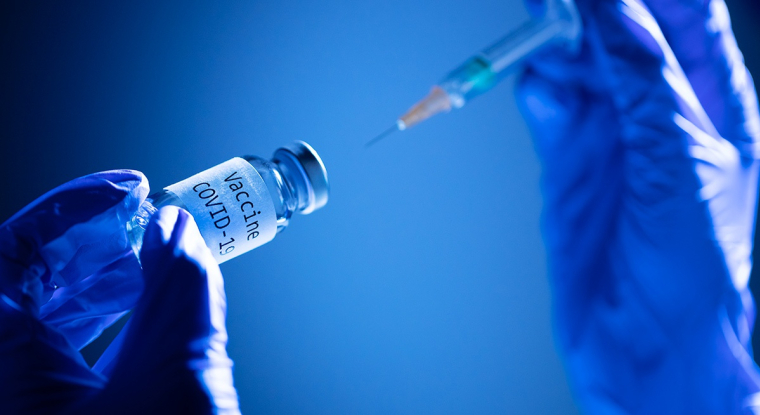 Des bonnes nouvelles sur le front des vaccins ont entraîné un impressionnant rebond des Bourses. (© AFP)