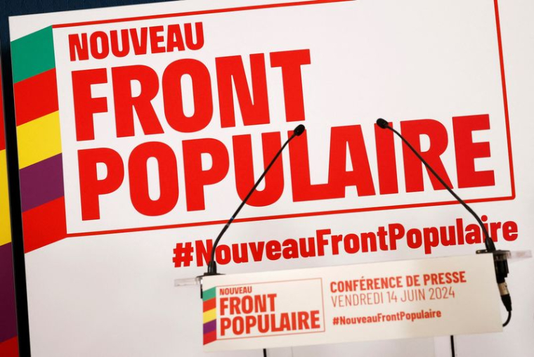 Le logo du Nouveau Front Populaire avant une conférence de presse