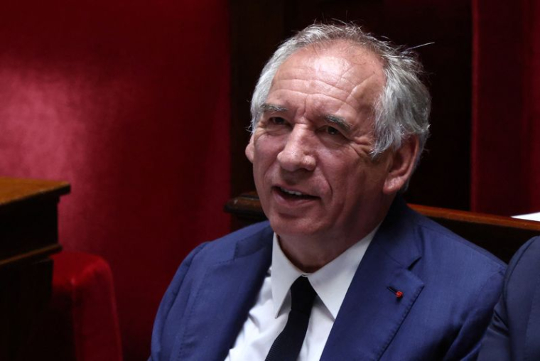 France: Bayrou survit à une huitième motion de censure à l'Assemblée