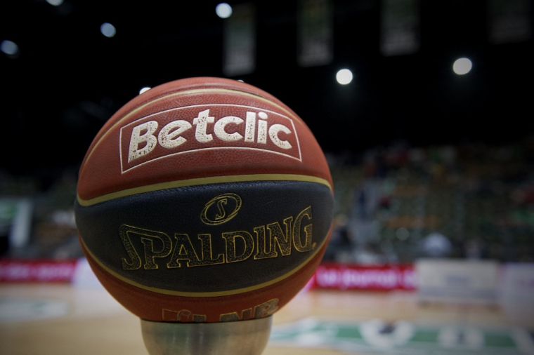 ( AFP / GUILLAUME SOUVANT )