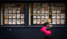 ( AFP / LIONEL BONAVENTURE )