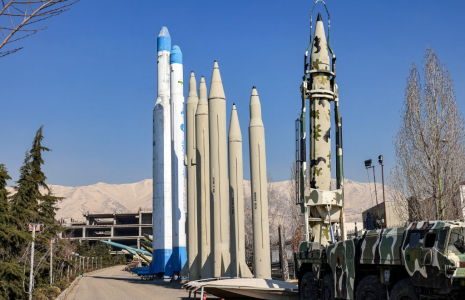 Des répliques de missiles iraniens à Téhéran, en Iran le 7 février 2024. ( AFP / ATTA KENARE )