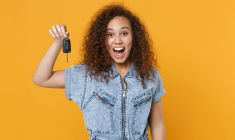 De plus en plus d'adolescents conduisent des voitures sans permis (Crédits photo : Adobe Stock -  )