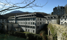 L'établissement catholique Notre-Dame-de-Bétharram, dans les Pyrénées-Atlantique, le 18 mars 2025 ( AFP / Gaizka IROZ )