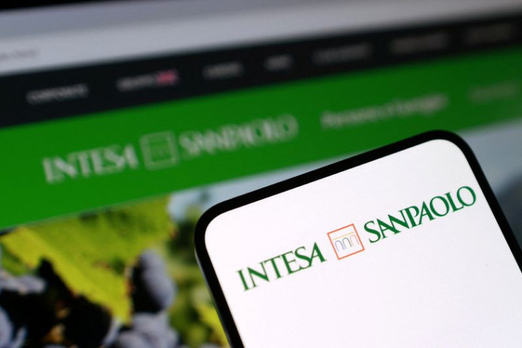 L'illustration montre le logo d'Intesa Sanpaolo