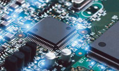 Explosion de la demande et retards dans les usines de production : la pénurie de semi-conducteurs pourrait affecter la reprise mondiale. (© DR)