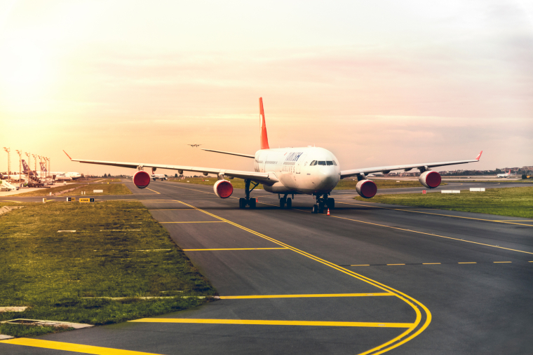 La compagnie Qantas va s'équiper d'une nouvelle version d'Airbus pour proposer des vols sans escale. Crédit photo : Adobe Stock