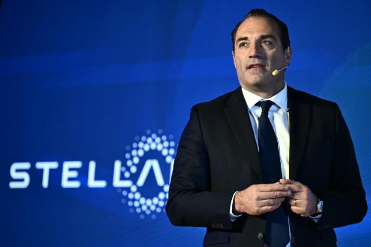 Le PDG de Stellantis Antonio Filosa le 25 novembre 2026 à Turin ( AFP / MARCO BERTORELLO )