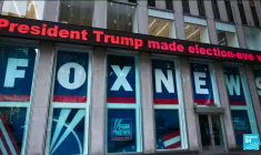 Tucker Carlson quitte Fox News : la chaîne se sépare de son présentateur vedette