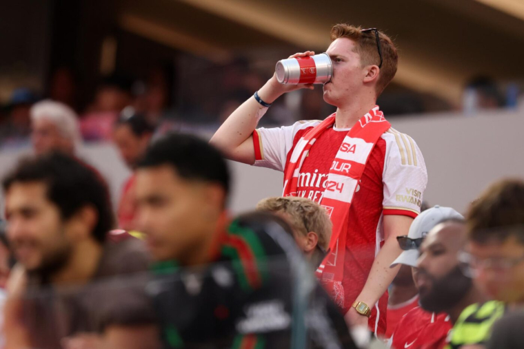 Chants racistes des supporters d'Arsenal : le PSG et SOS Racisme vont porter plainte