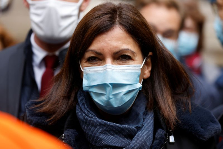 CORONAVIRUS: HIDALGO DEMANDE L'OUVERTURE DE LA VACCINATION À TOUS LES FRANÇAIS